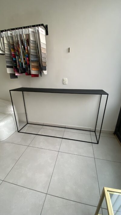Credenza Volta – Hierro Minimalista de 1.80 m - Image 3