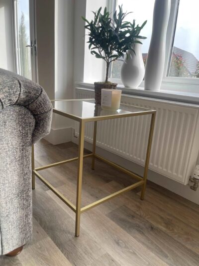 Mesa Auxiliar de Cristal Madison – Elegancia Minimalista para Tu Hogar - Image 5