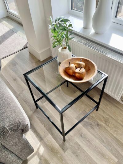 Mesa Auxiliar de Cristal Madison – Elegancia Minimalista para Tu Hogar - Image 6
