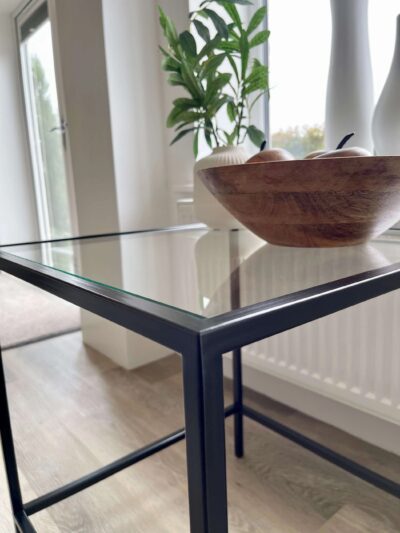 Mesa Auxiliar de Cristal Madison – Elegancia Minimalista para Tu Hogar - Image 8